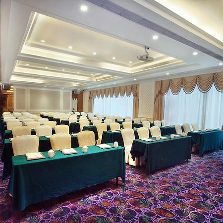 Huizhou Jinhuayue International Hotel Exterior photo