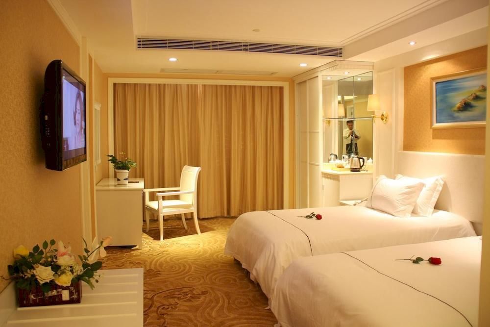 Huizhou Jinhuayue International Hotel Exterior photo